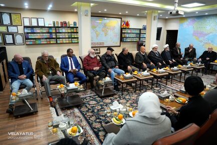 دیدار جمعی از شخصیت‌ها و نخبگان برجسته مجمع جهانی حامیان مقاومت با دکتر ولایتی