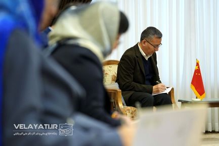 دیدار دکتر ولایتی با هیأتی از آکادمی علوم اجتماعی چین