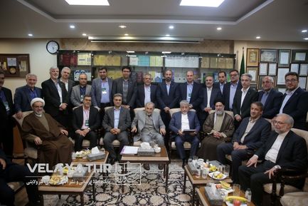 دیدار رئیس ، معاونین و مدیران دانشگاه آزاد اسلامی با دکتر ولایتی