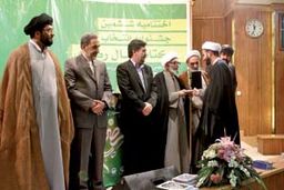 حضور امام رضا(ع) در خراسان موجب تغيير مذهب ايرانيان به شيعه اماميه شد