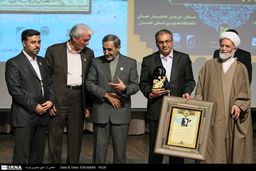 دکتر ولایتی: تمام دنیا به بزرگی بوعلی سینا اقرار کرده اند