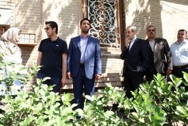 تصاویر حضور دکتر ولایتی پای صندوق های رای گیری