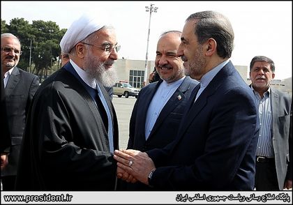 تصاویر بدرقه و استقبال از رییس جمهور در سفر پاکستان