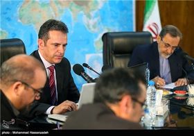 تصاویر نشست ابن سینا شناسی با حضور دکتر ولایتی