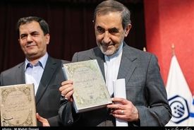 تصاویر رونمایی از چهار کتاب علی‌اکبر ولایتی در حوزه پزشکی