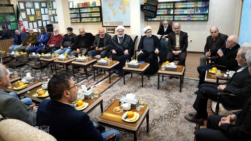 دیدار جمعی از شخصیت‌ها و نخبگان برجسته مجمع جهانی حامیان مقاومت با دکتر ولایتی