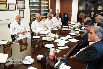 دیدار دکتر علی اکبر ولایتی با دکتر محمد اسماعیل قیداری رییس دانشگاه علوم پزشکی شهید بهشتی